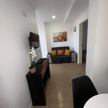 Apartment Fernandes 1 *